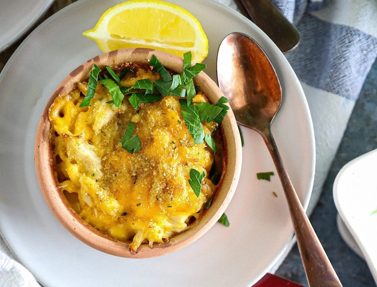 easy-crab-mac-&-cheese